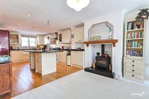 Photo 7- click for photo gallery